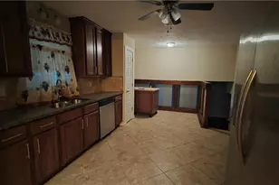 5251 Greenpoint Dr, Stone Mountain, GA 30088 - Photo 18