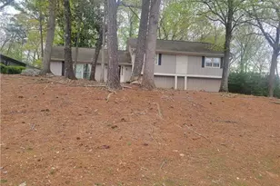 5251 Greenpoint Dr, Stone Mountain, GA 30088 - Photo 2