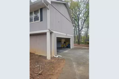 5251 Greenpoint Drive, Stone Mountain, GA 30088 - Photo 4