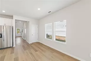 2566 Double Oak Trl, Lawrenceville, GA 30045 - Photo 10