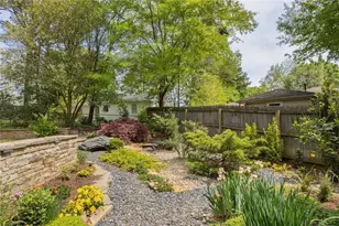 1392 Rupert Rd, Decatur, GA 30030 - Photo 6