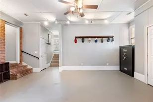 945 Poplar St, Monroe, GA 30655 - Photo 22