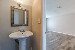 402 Bainbridge Dr, McDonough, GA 30253 - Photo 6