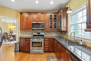 7025 Hampton Bluff Way, Roswell, GA 30075 - Photo 4