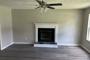 433 Rhett Dr, Loganville, GA 30052 - Photo 2