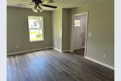 433 Rhett Drive, Loganville, GA 30052 - Photo 4