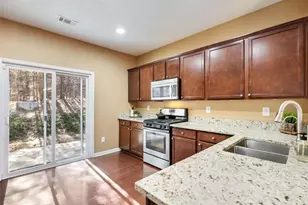 6377 Barker Station Walk, Sugar Hill, GA 30518 - Photo 14