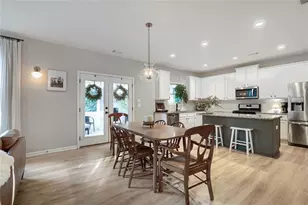 243 N Gwinnett St, Buford, GA 30518 - Photo 12