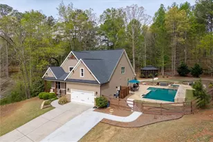 19 Pinoak Trail SE, Cartersville, GA 30121 - Photo 2