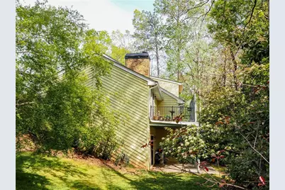 2990 Ascot Lane, Roswell, GA 30076 - Photo 4