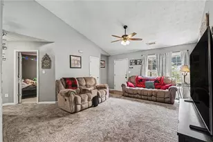 705 Slayton Dr, Bethlehem, GA 30620 - Photo 6