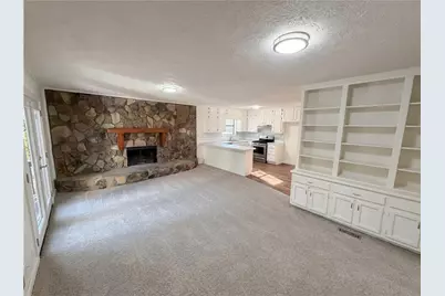 300 Martingale Drive, Peachtree City, GA 30269 - Photo 4