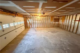 300 Martingale Dr, Peachtree City, GA 30269 - Photo 16