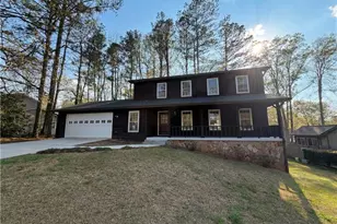 300 Martingale Dr, Peachtree City, GA 30269 - Photo 2