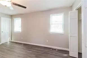 3981 N Martin Way, Lithia Springs, GA 30122 - Photo 8