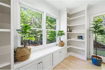 4115 Glen Devon Drive, Atlanta, GA 30327 - Photo 10