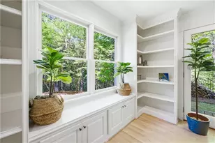 4115 Glen Devon Dr, Atlanta, GA 30327 - Photo 10