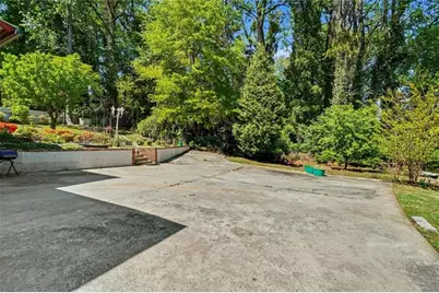 2429 Woodhill Lane, Atlanta, GA 30344 - Photo 32