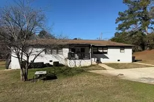 3720 Lynn Dr, Powder Springs, GA 30127 - Photo 4