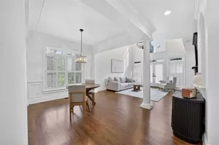 1015 Heatherbrook Ln, Atlanta, GA 30324 - Photo 4