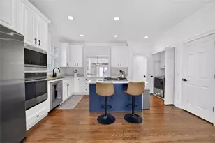 1015 Heatherbrook Ln, Atlanta, GA 30324 - Photo 10