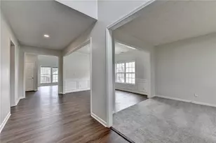 6670 Island Point Dr, Buford, GA 30518 - Photo 6