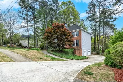 6321 Woodlore Drive NW, Acworth, GA 30101 - Photo 4