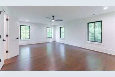 5666 Long Island Drive NW, Atlanta, GA 30327 - Photo 38