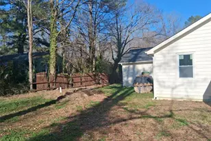 5385 Booker T Dr, Morrow, GA 30260 - Photo 12