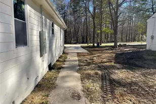 5385 Booker T Dr, Morrow, GA 30260 - Photo 10