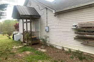 3216 Brackett Dr, Gainesville, GA 30506 - Photo 4