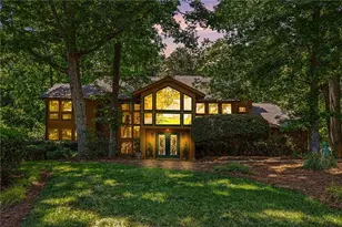 320 Skyridge Dr, Atlanta, GA 30350 - Photo 1