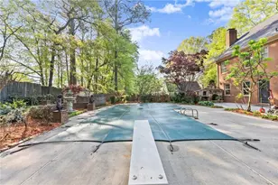 556 Daisy Nash Dr SW, Lilburn, GA 30047 - Photo 42