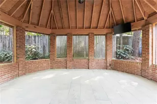 556 Daisy Nash Dr SW, Lilburn, GA 30047 - Photo 40