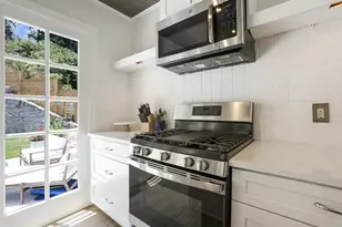 1051 Northrope Dr NE, Atlanta, GA 30324 - Photo 14