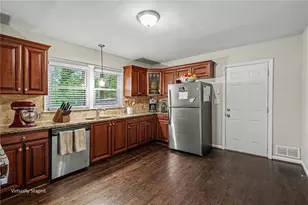 2615 Glenvalley Dr, Decatur, GA 30032 - Photo 6