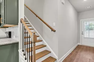 1512 Thurcroft Ln, Lawrenceville, GA 30043 - Photo 4