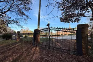 4000 Peachtree Corners Cir, Peachtree Corners, GA 30092 - Photo 16