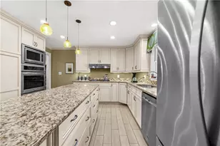 208 Larcom Ln, Griffin, GA 30224 - Photo 16