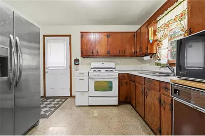 7019 Lakeview Lane, Peachtree Corners, GA 30360 - Photo 10