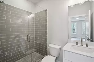 1019 Crown Oak St, Johns Creek, GA 30022 - Photo 6