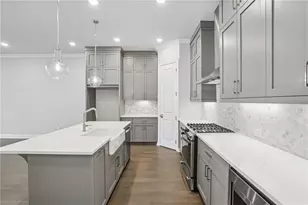 1019 Crown Oak St, Johns Creek, GA 30022 - Photo 16