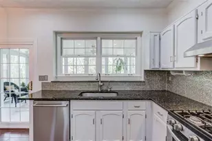 6530 Maid Marion Close, Alpharetta, GA 30005 - Photo 16