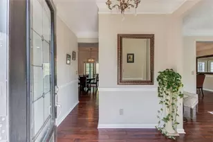 6530 Maid Marion Close, Alpharetta, GA 30005 - Photo 4