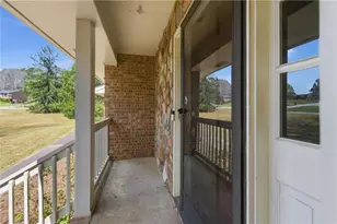 185 Redwood Cir, Fayetteville, GA 30214 - Photo 2