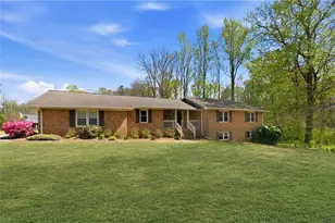 185 Redwood Cir, Fayetteville, GA 30214 - Photo 24