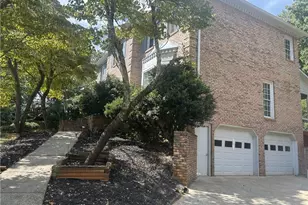 1273 Channel Park SW, Marietta, GA 30064 - Photo 2