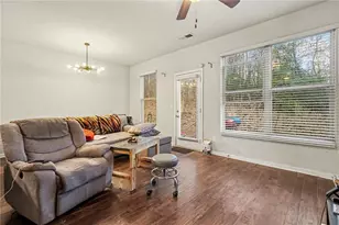 5924 Cassie Dr, Lithonia, GA 30038 - Photo 6