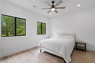 1355 Lockwood Dr SW, Atlanta, GA 30311 - Photo 32