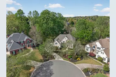 6130 Banbury Court, Suwanee, GA 30024 - Photo 4